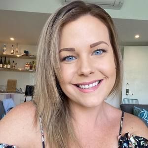 Meet your Posher, Serina